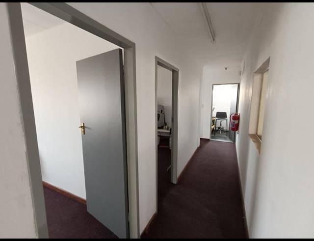 INDUSTRIAL PROPERTY TO RENT IN HALFWAY HOUSE